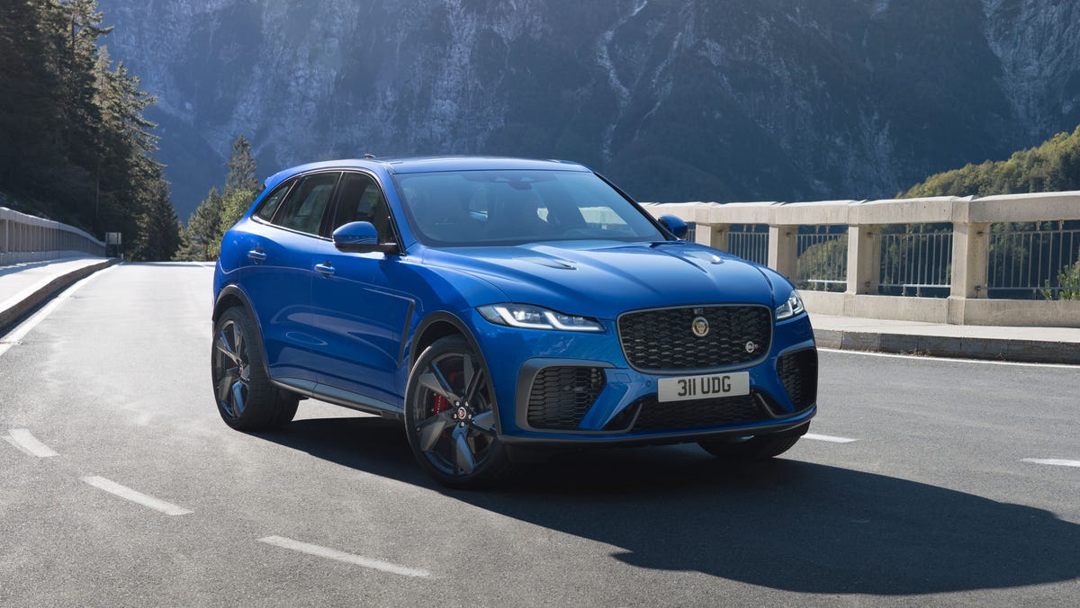 Jaguar F-Pace SVR