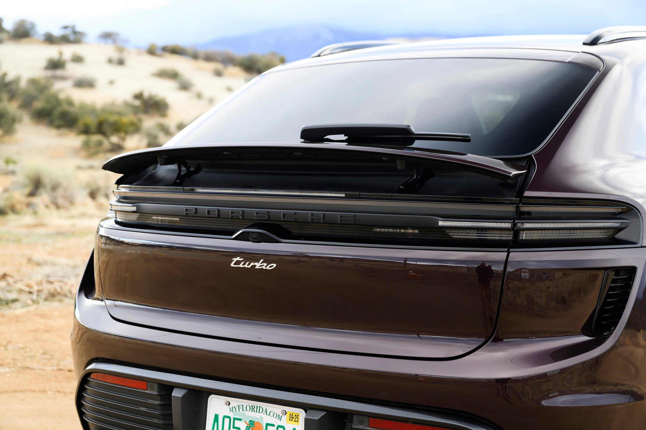 Macan Electric