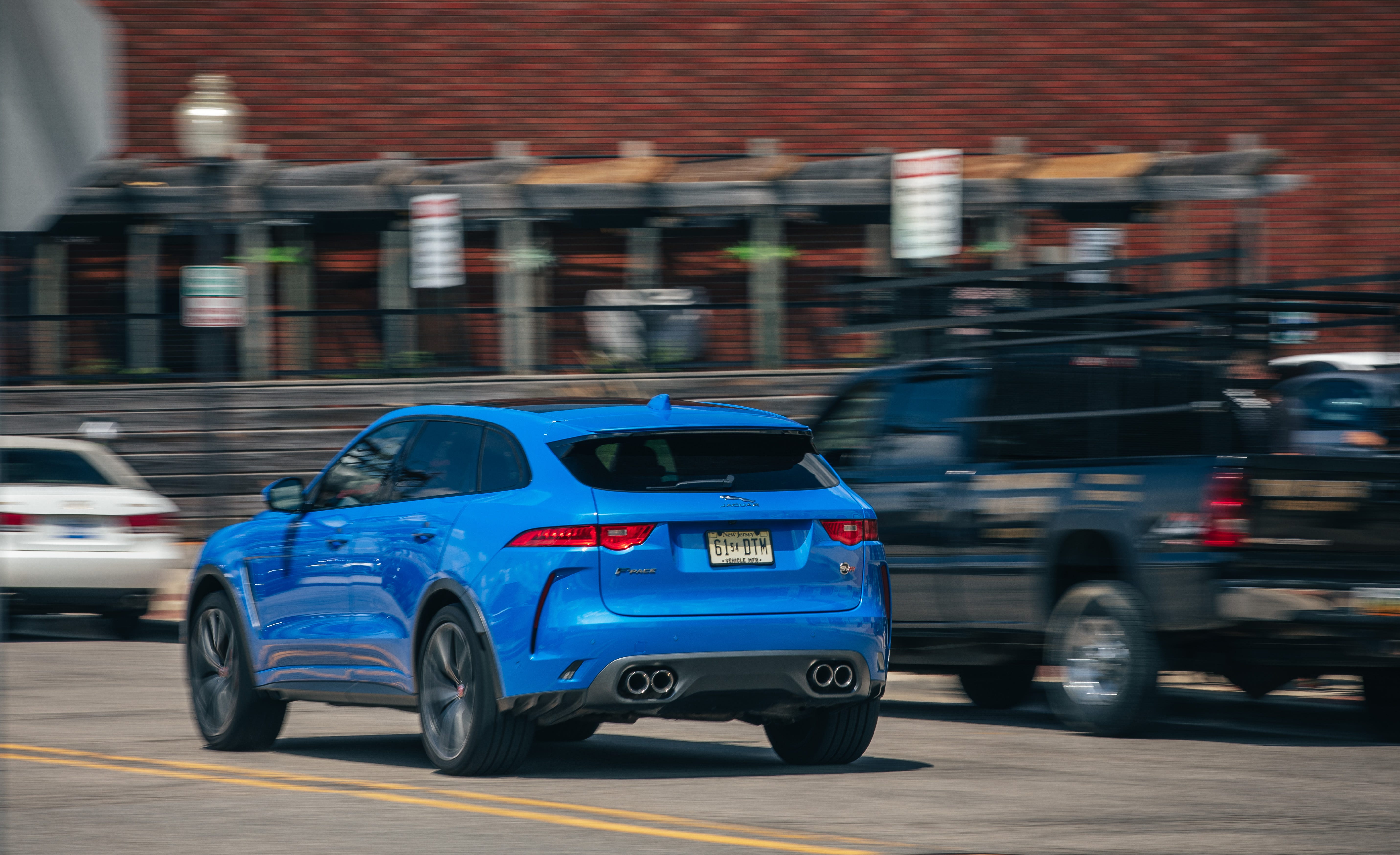 F-Pace SVR