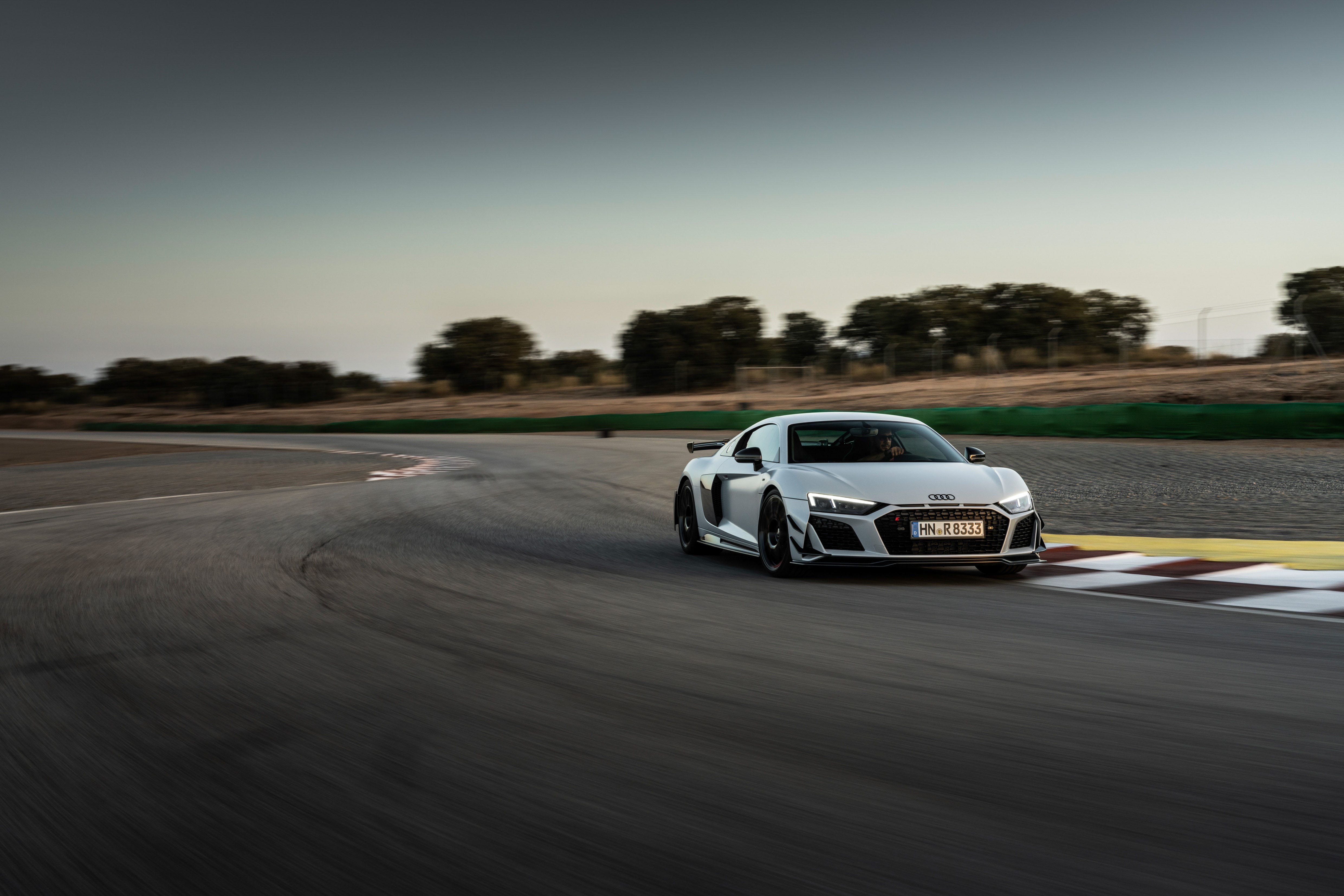 R8