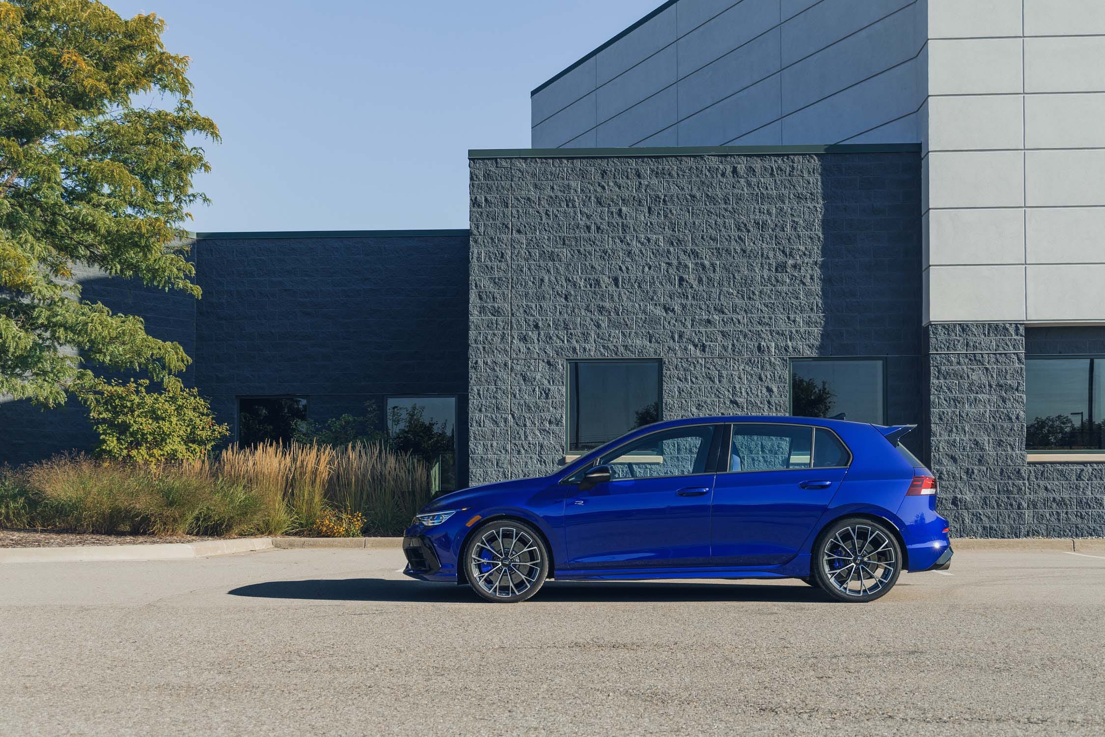Golf R