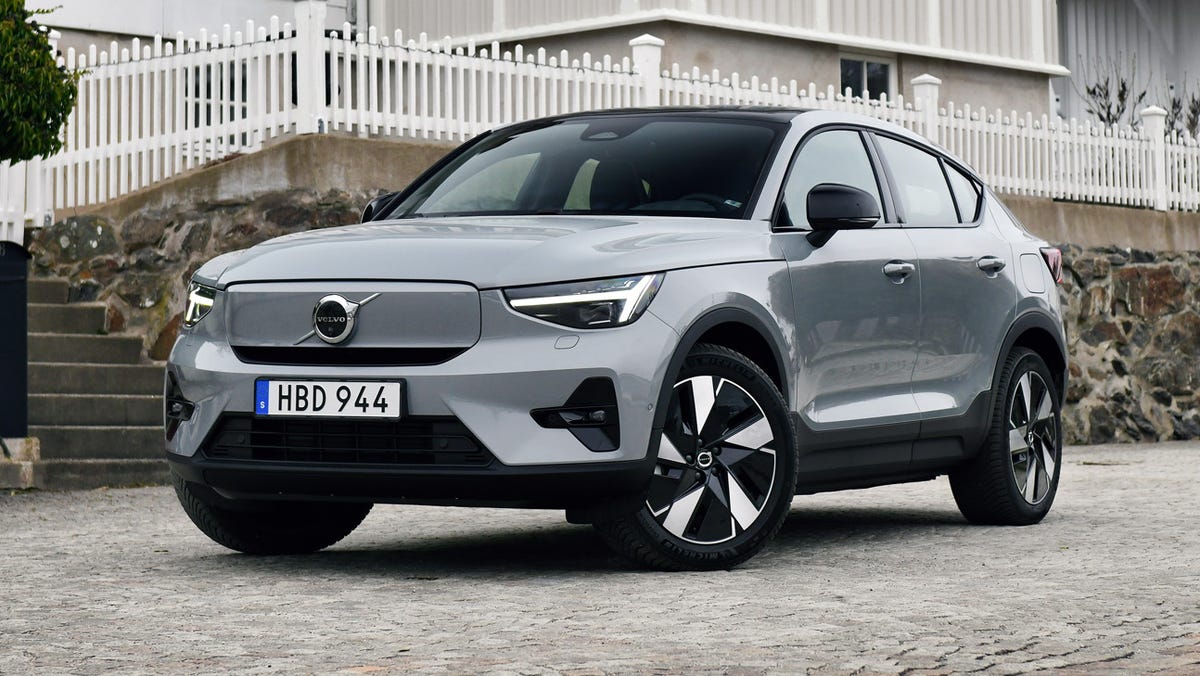 Volvo vehicles