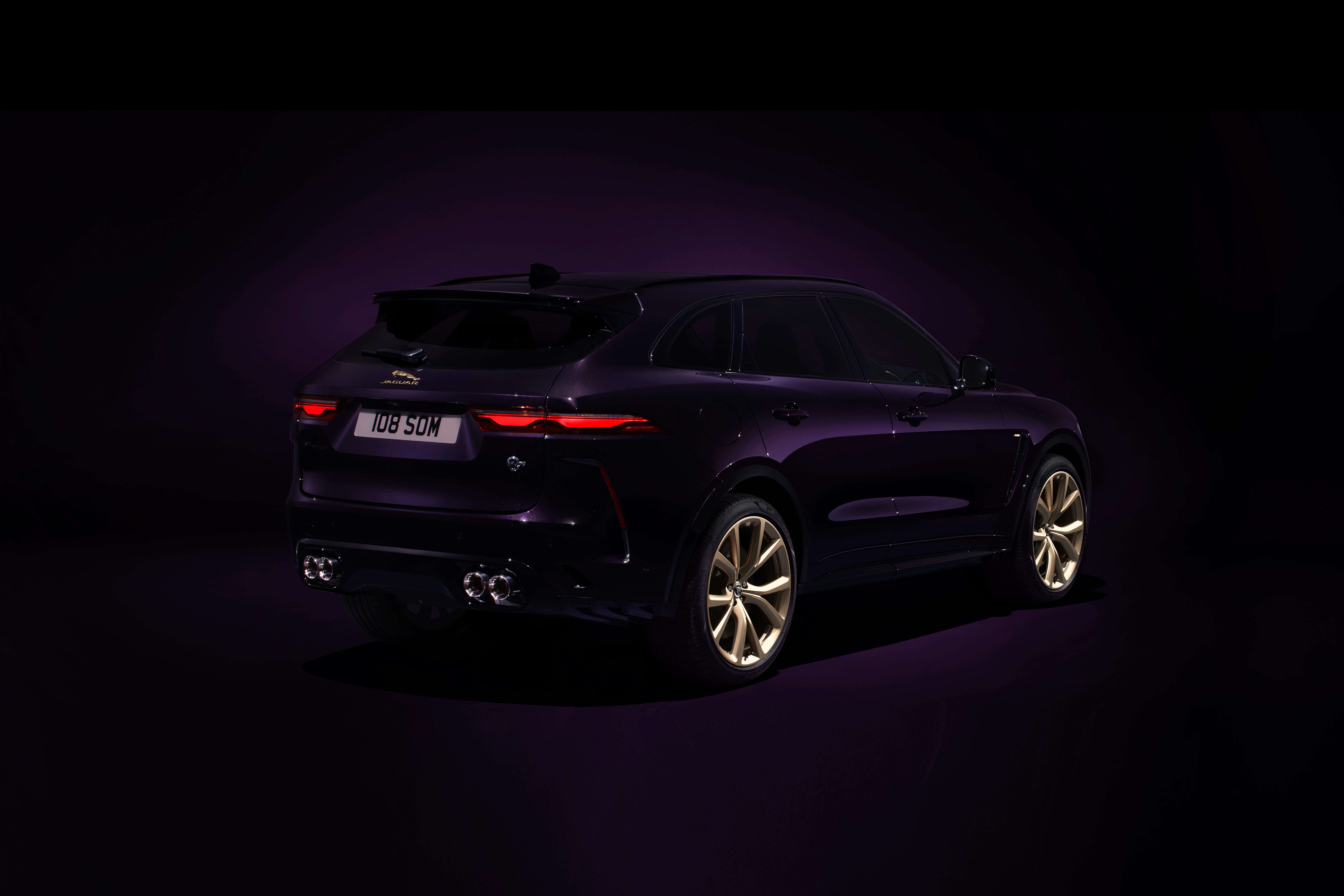 F-Pace SVR