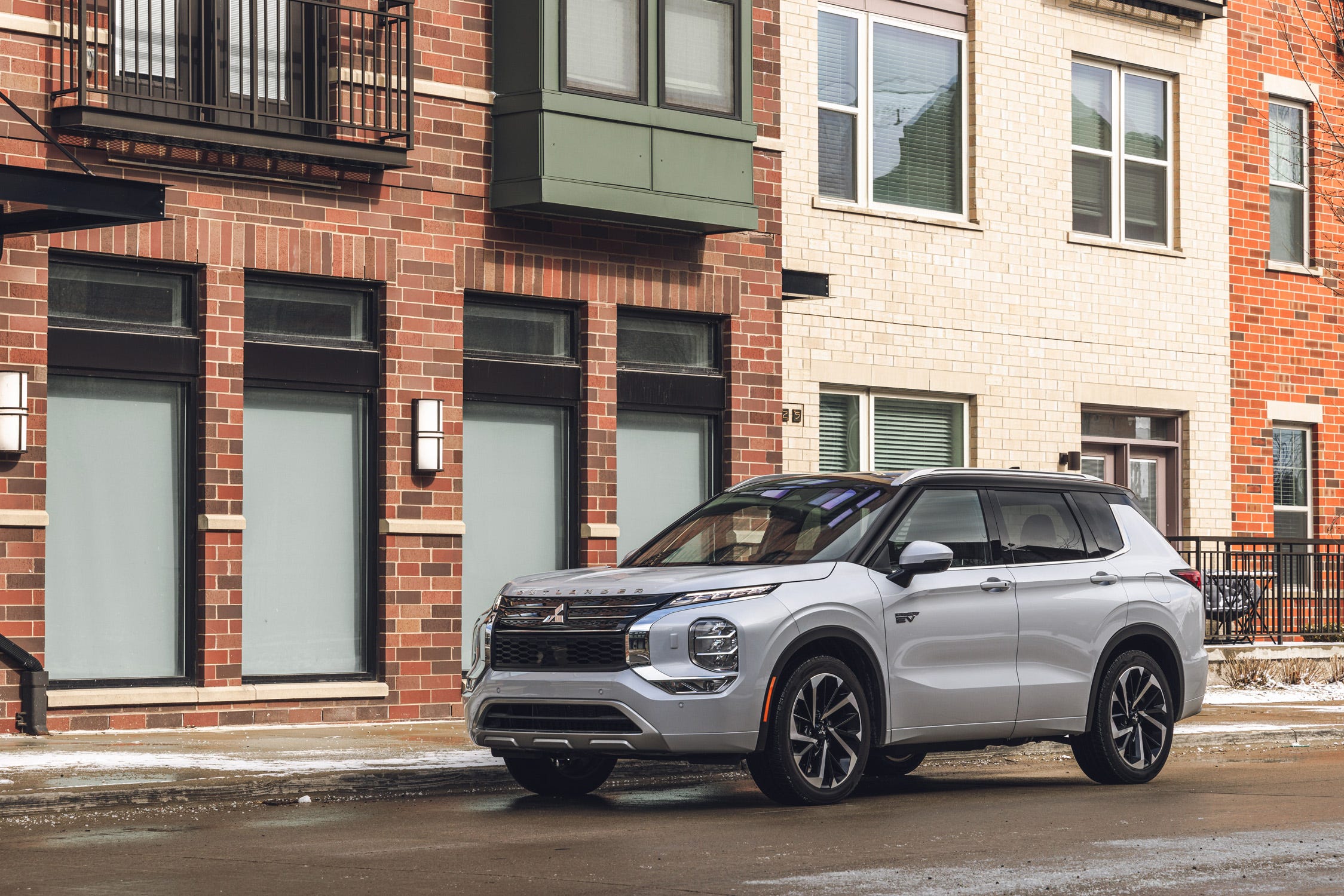 Outlander Hybrid