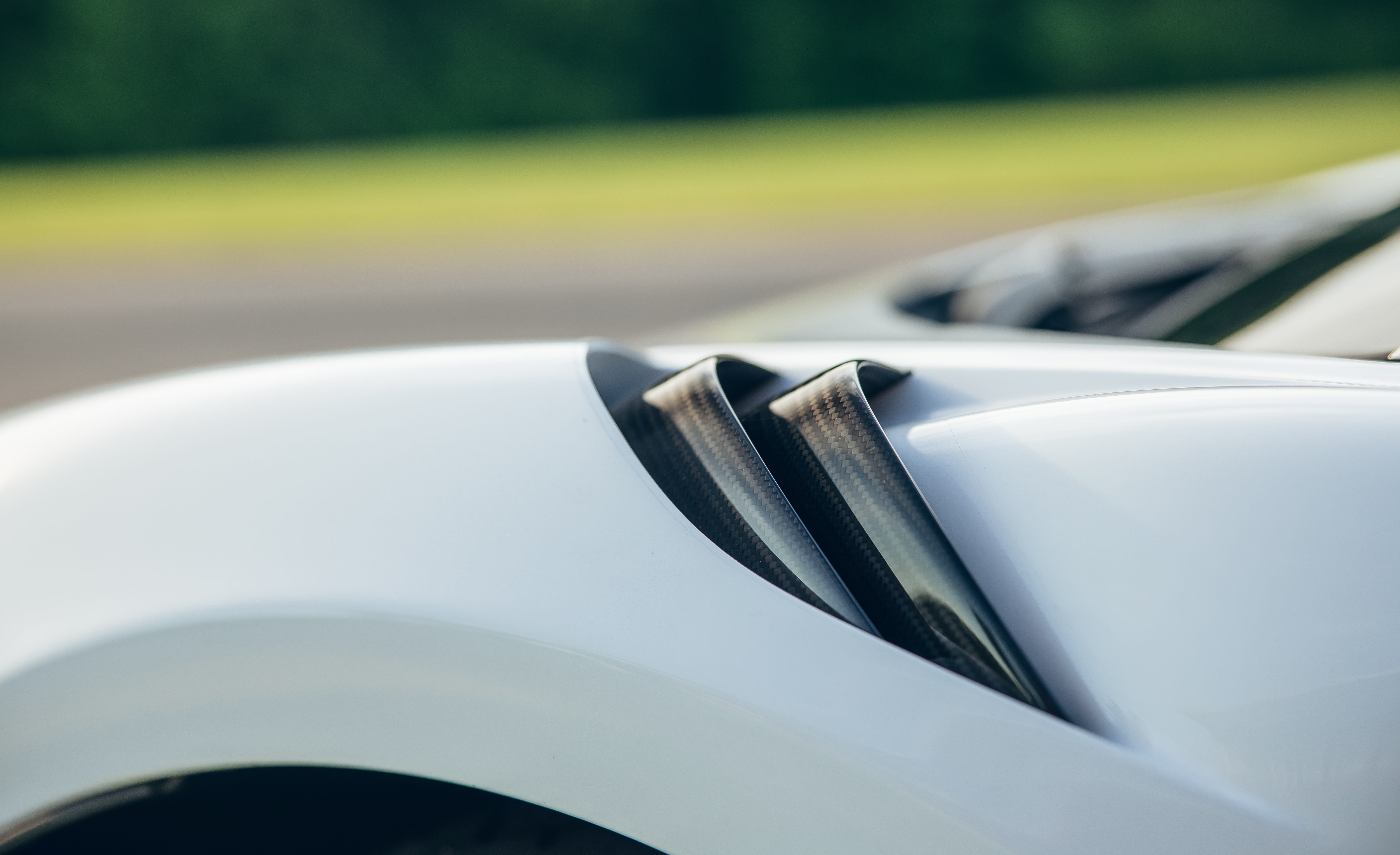 600LT
