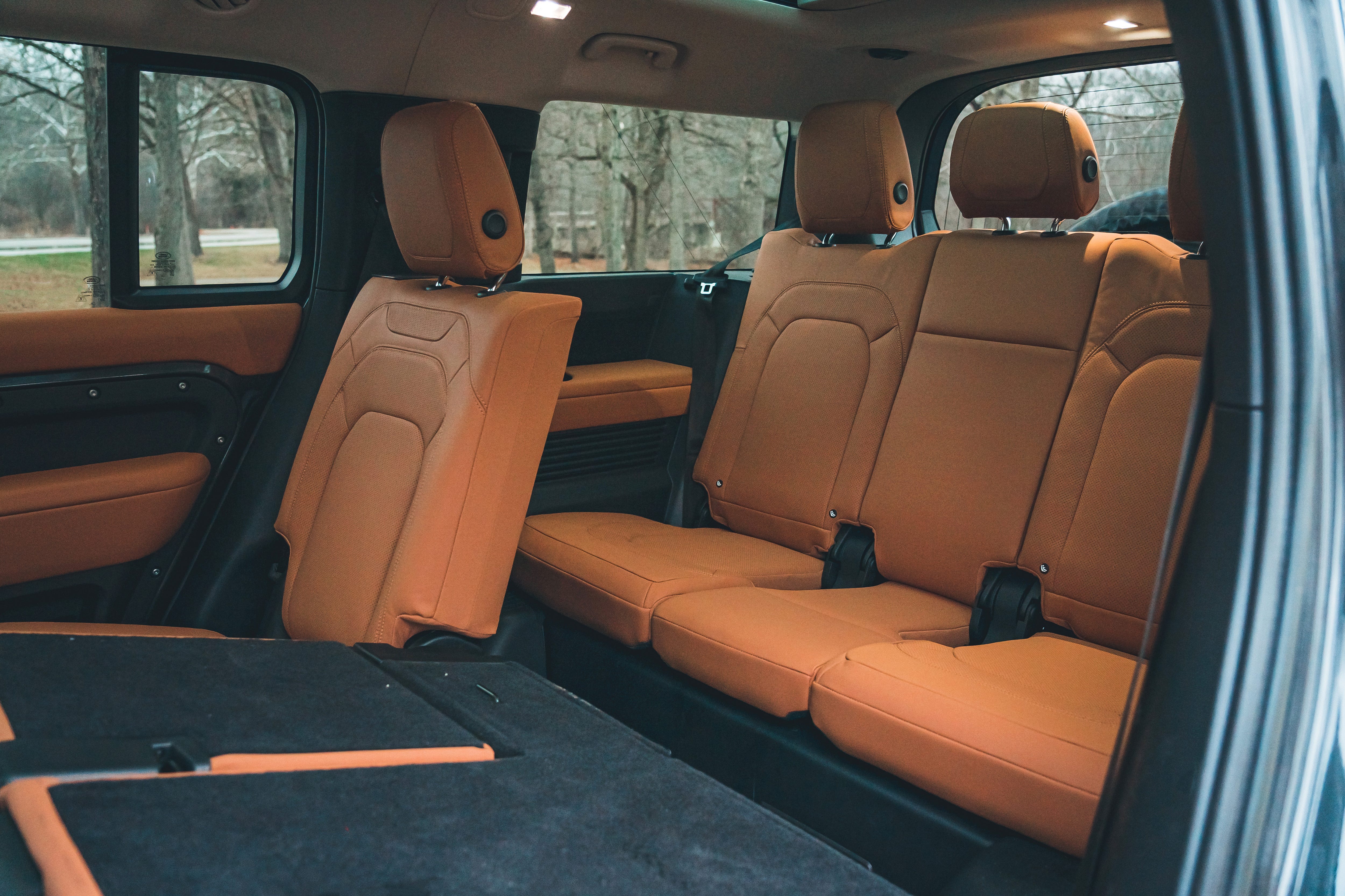 2025 Land Rover Defender Octa: Fierce Defender