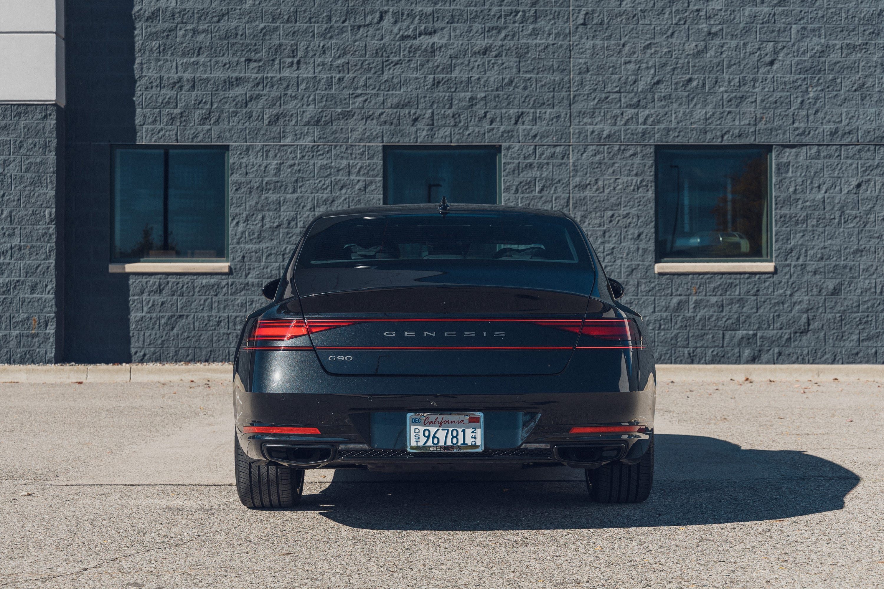 G90