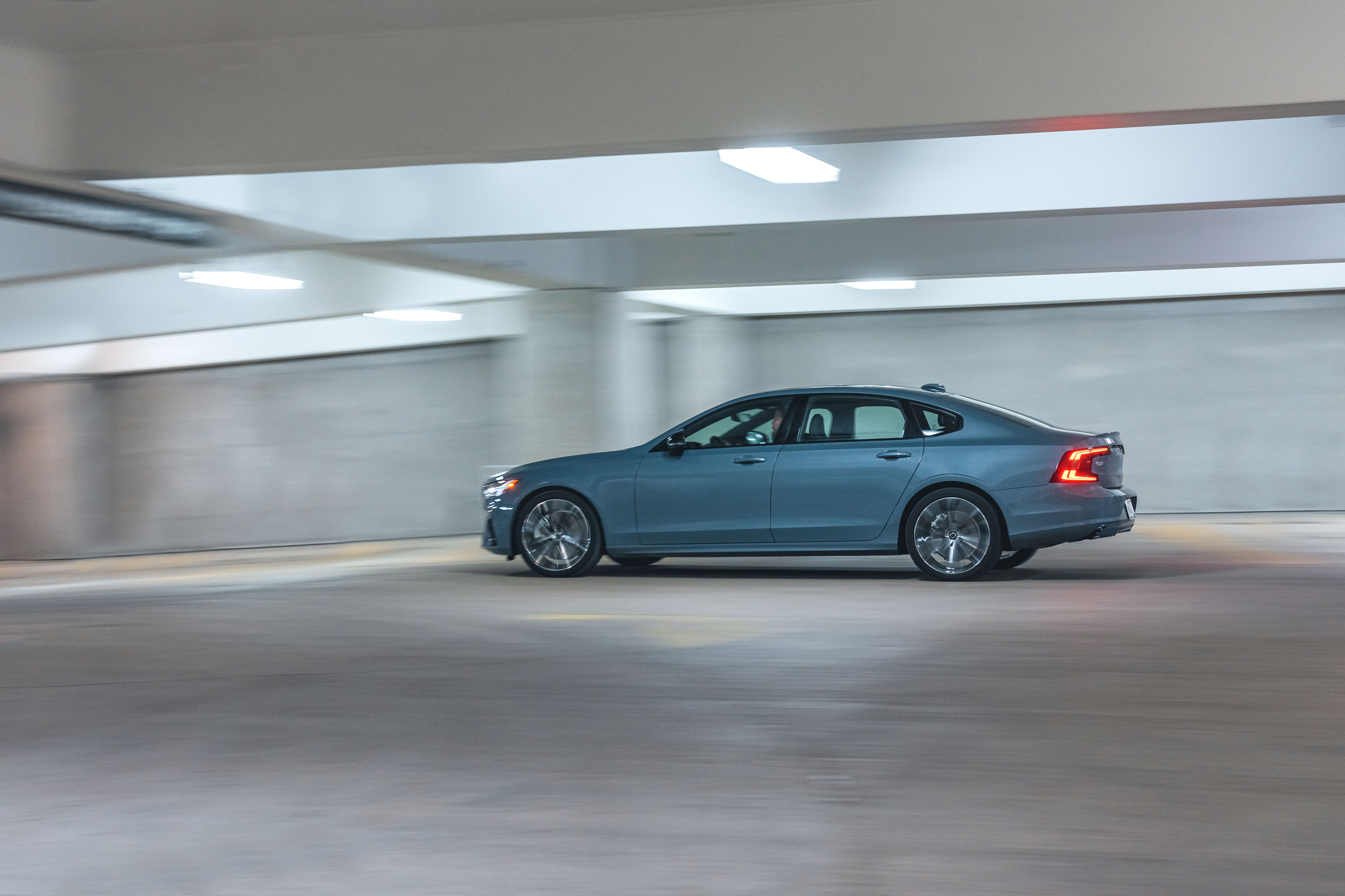 S90
