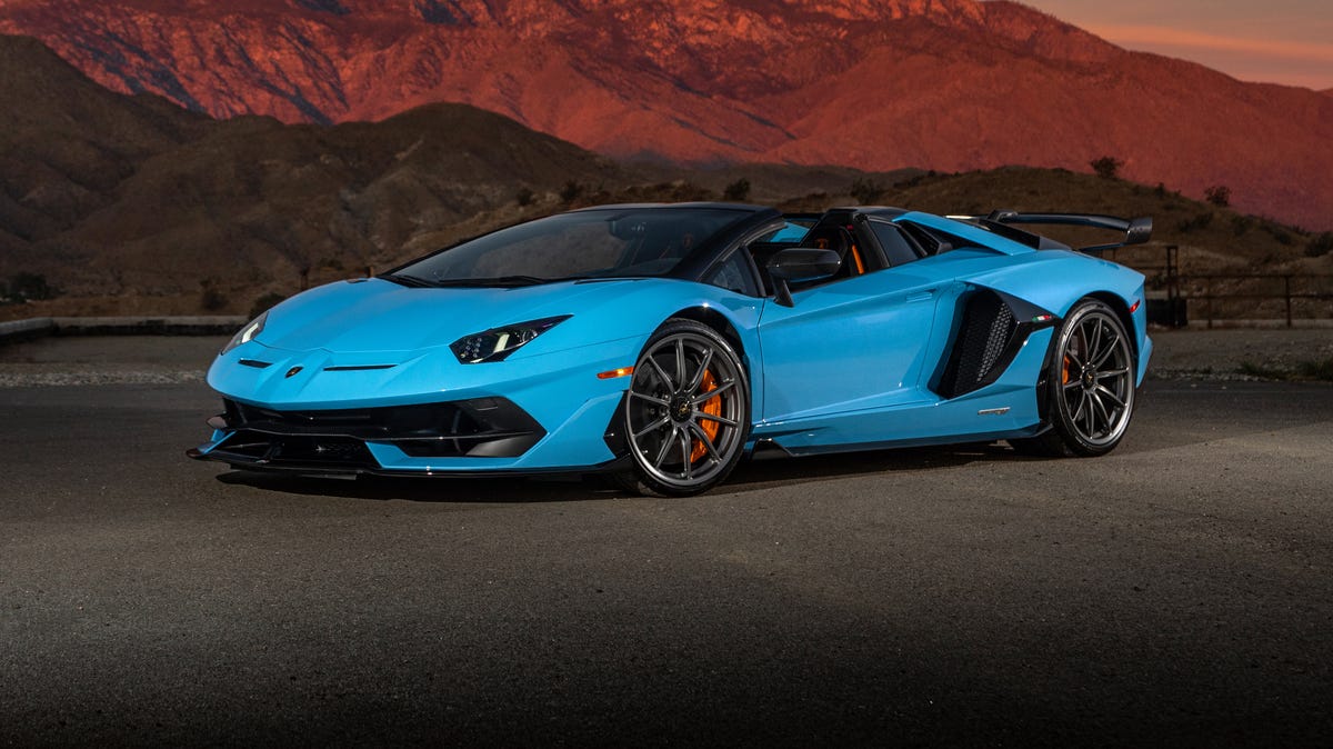 Lamborghini Aventador coupe