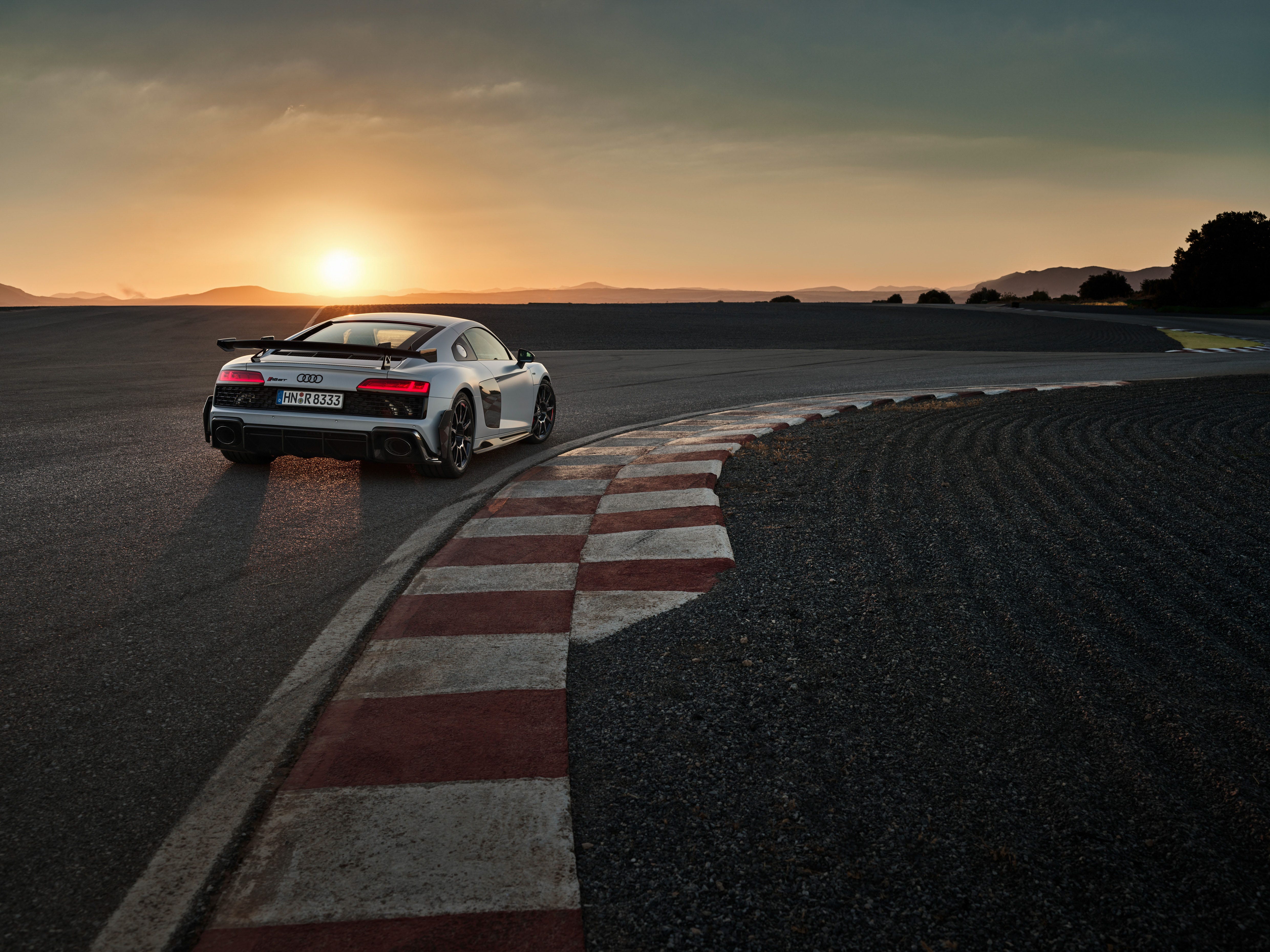 R8