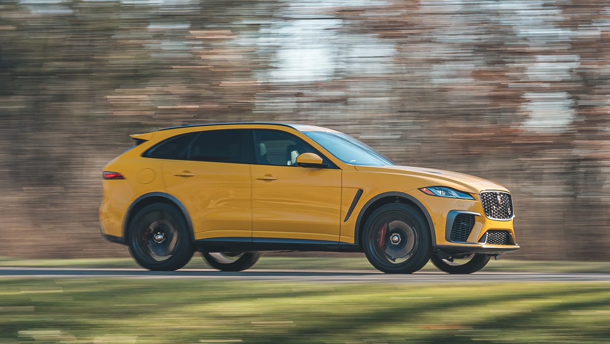 F-Pace SVR
