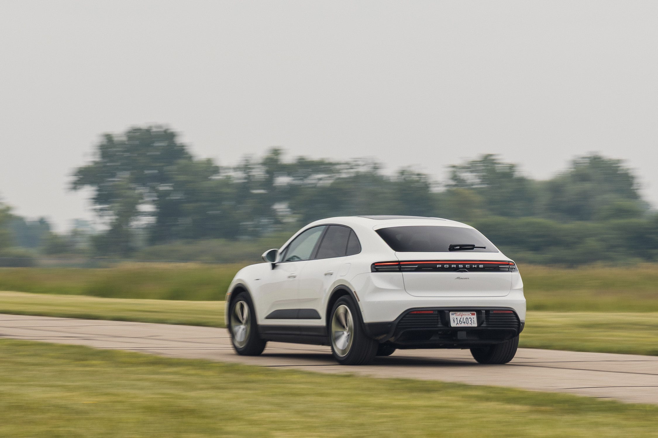 Macan Electric