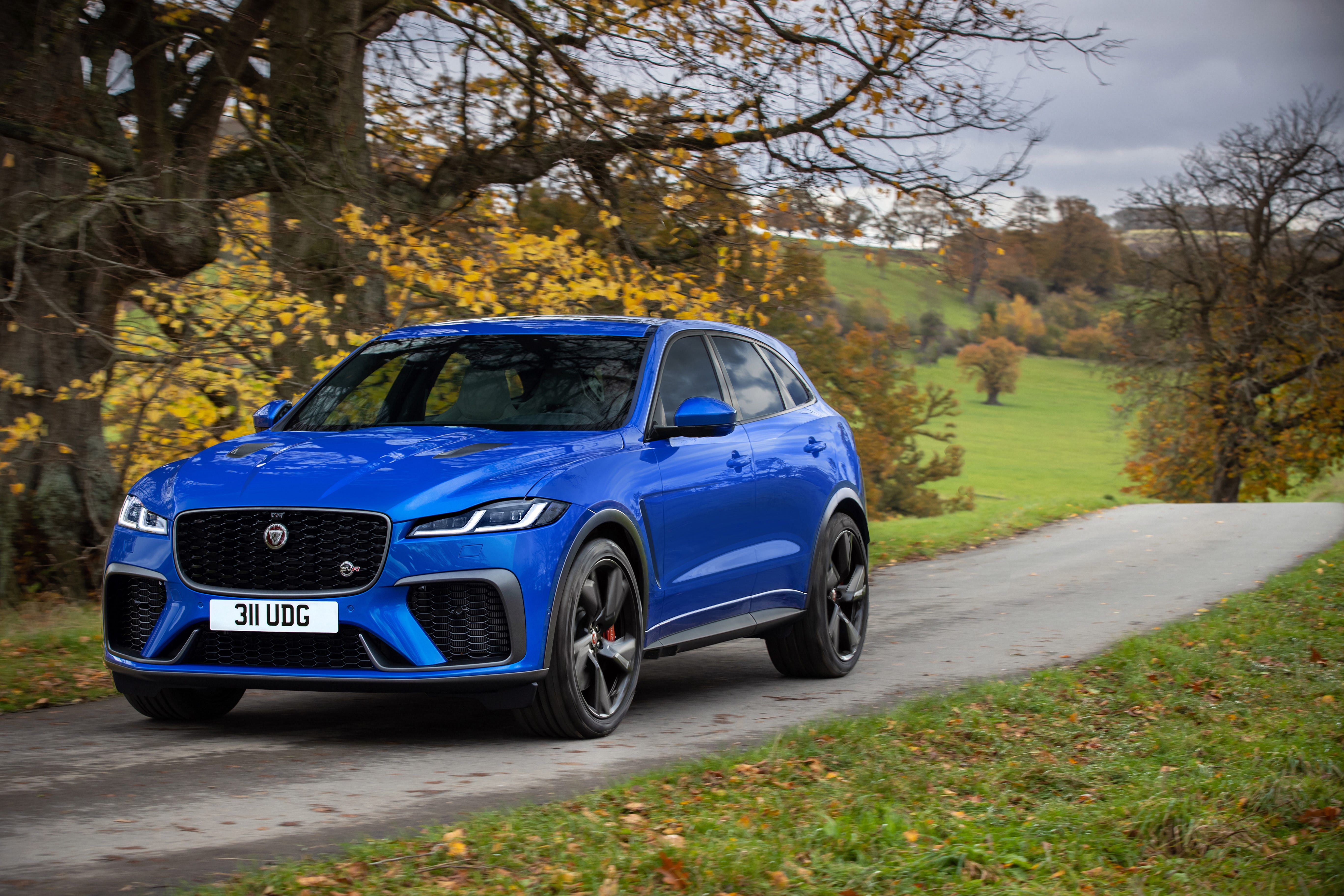 F-Pace SVR