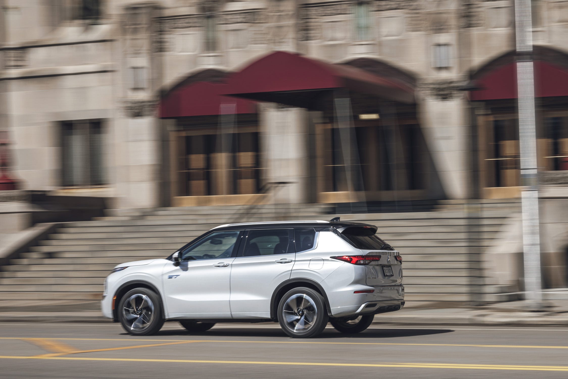 Outlander Hybrid