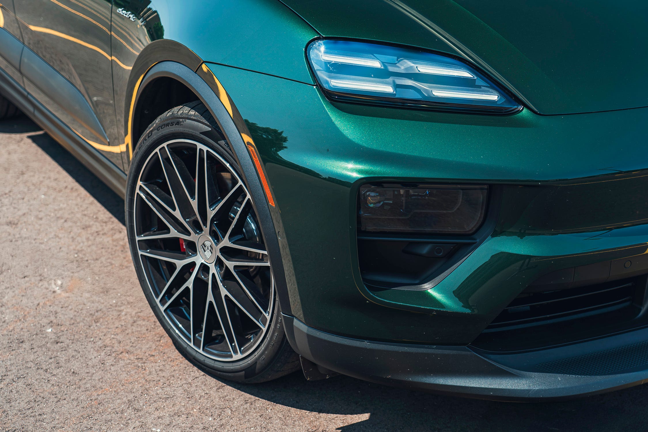 Macan Electric