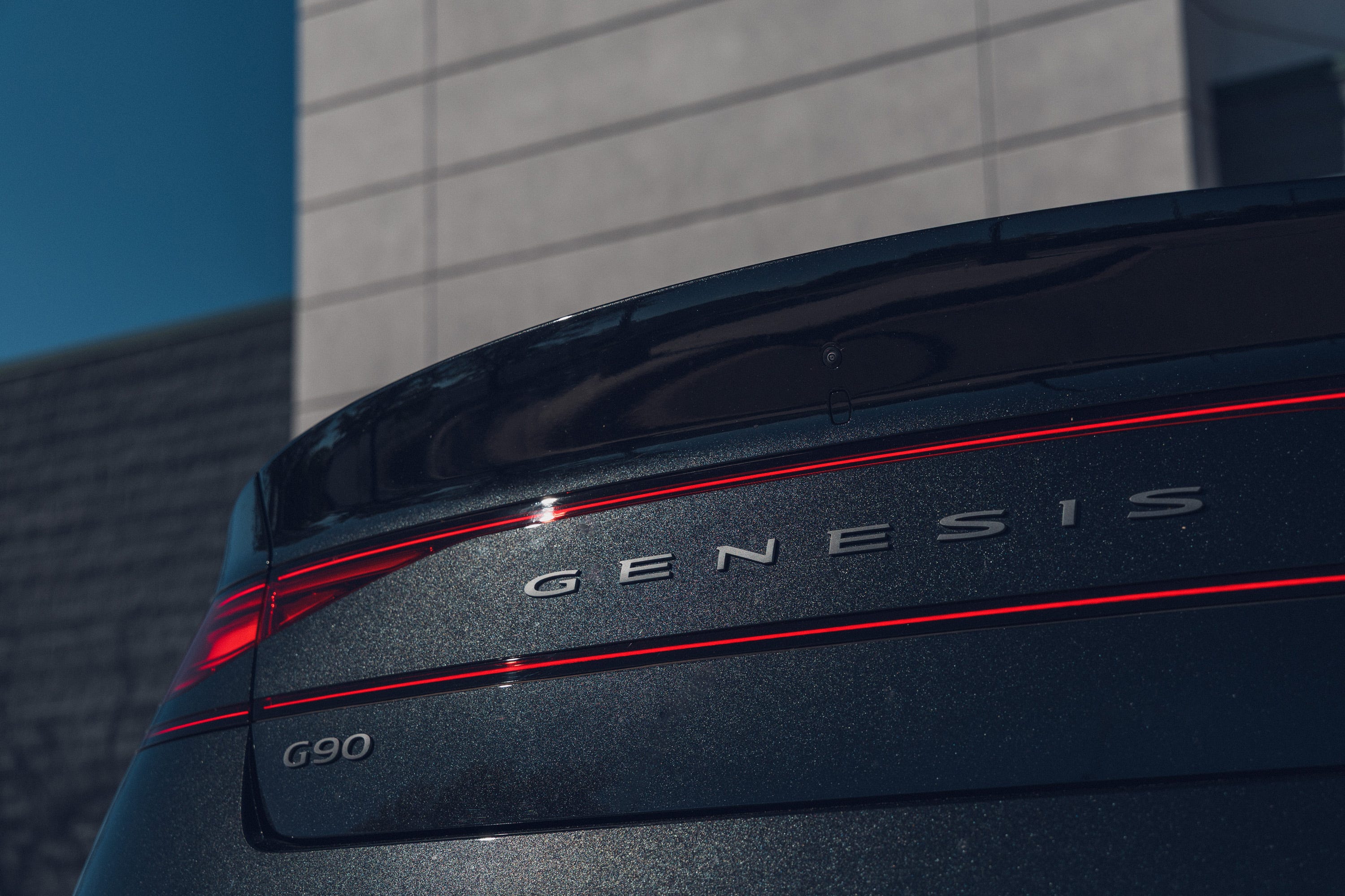 G90
