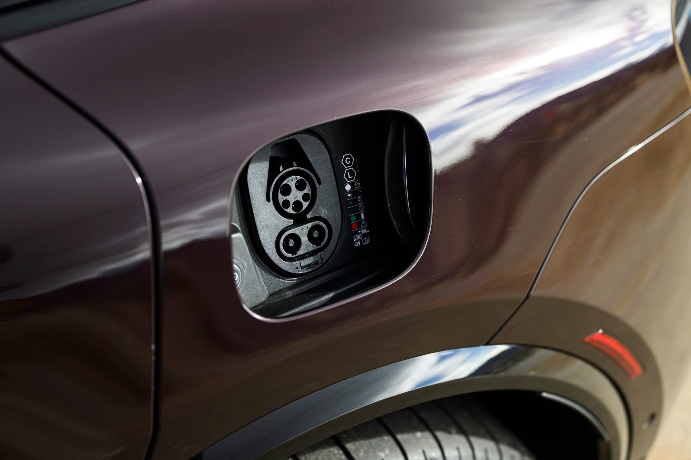 Macan Electric
