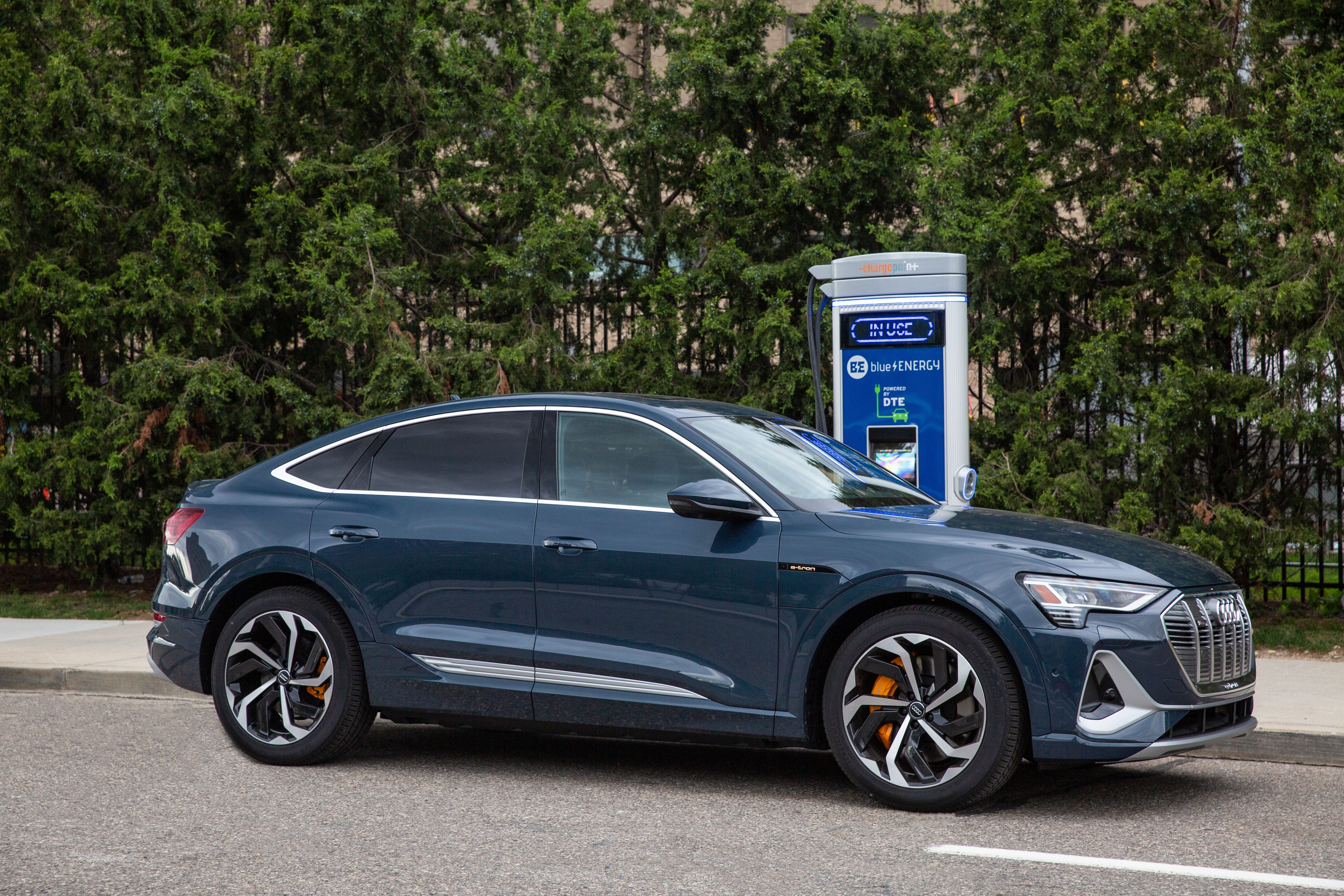Q8 e-tron