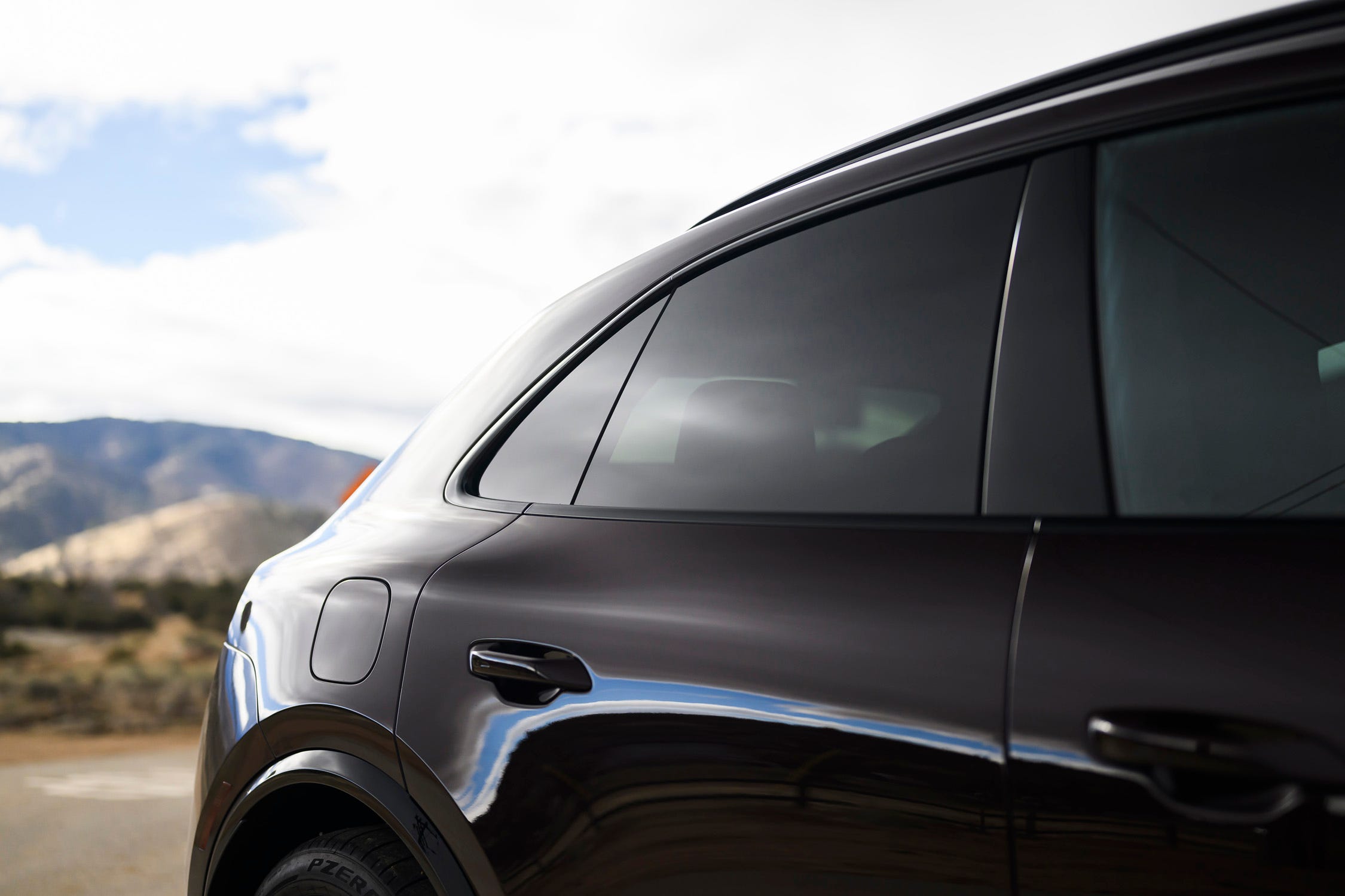 Macan Electric