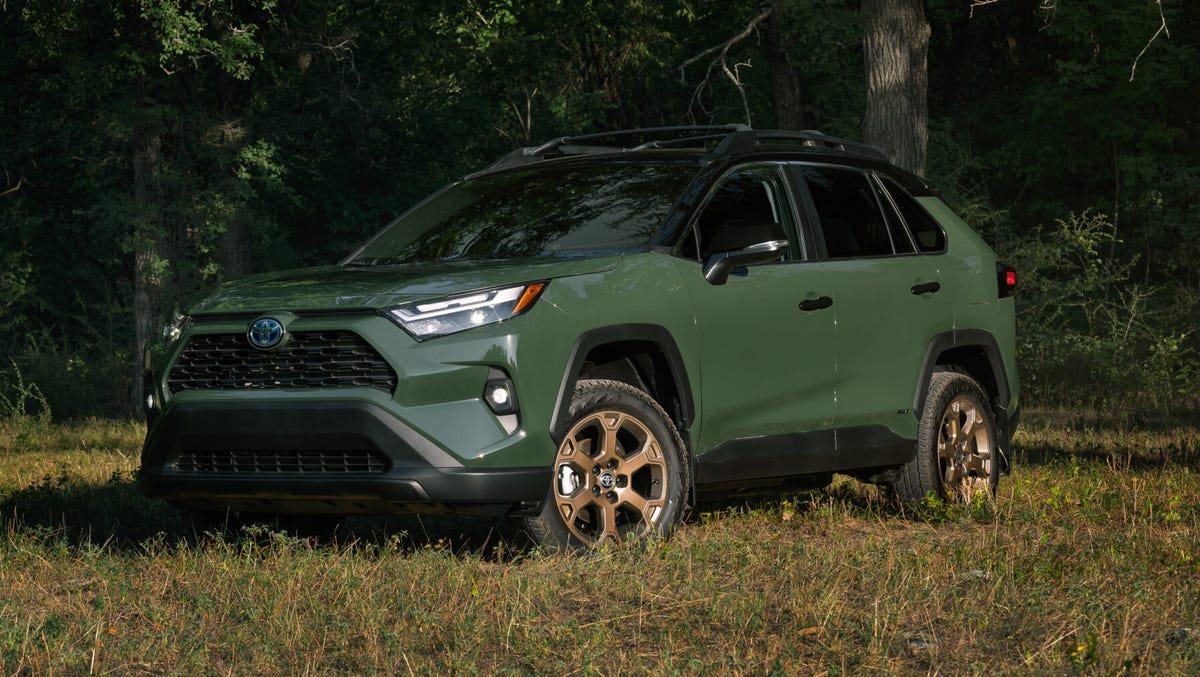RAV4 Hybrid photo