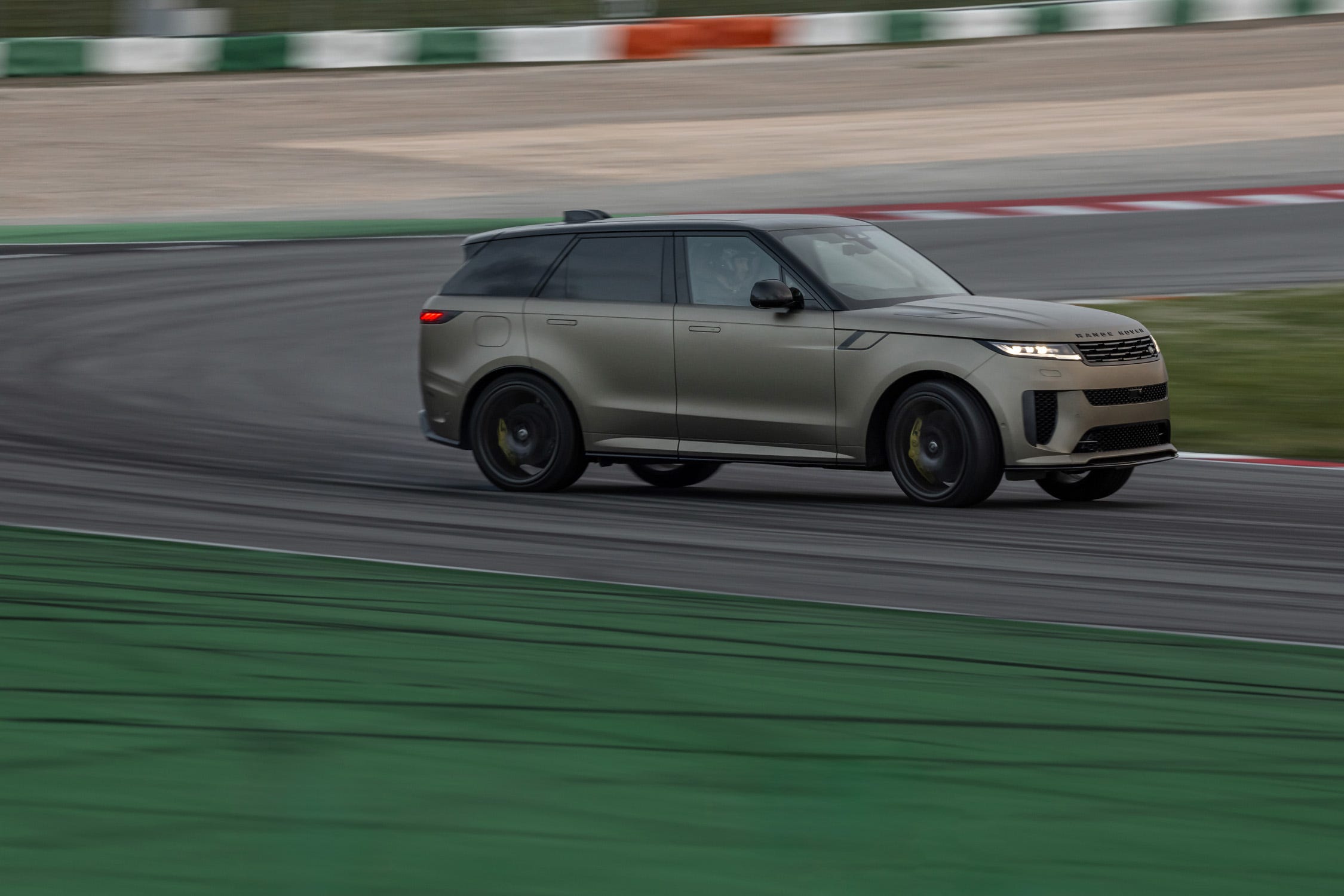 Range Rover Sport SV