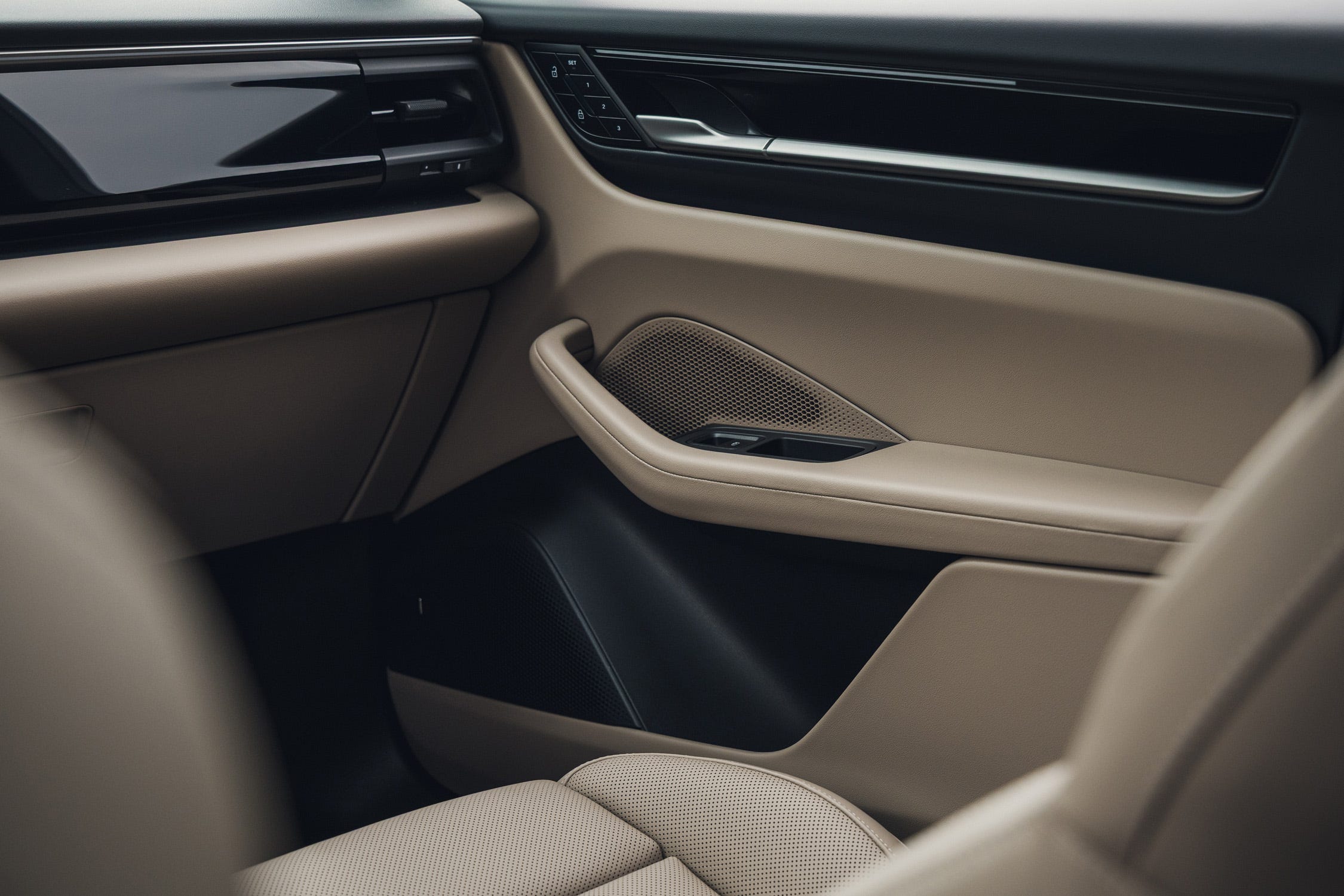 Macan Electric