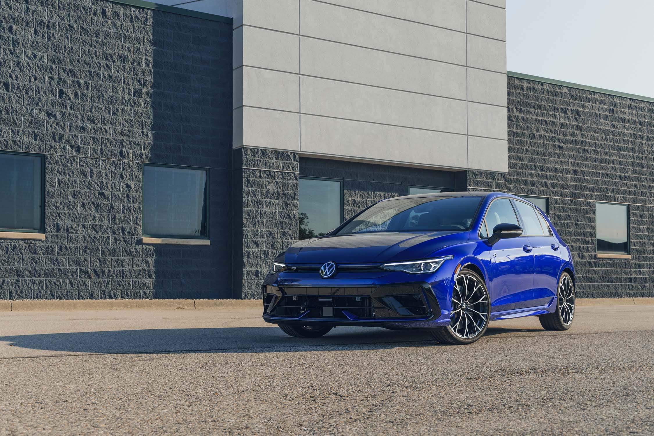 Golf R