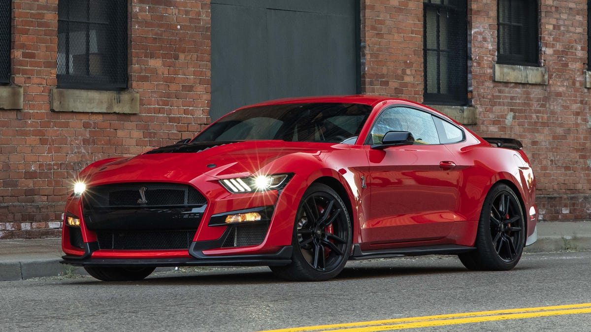 Mustang Shelby GT500 photo