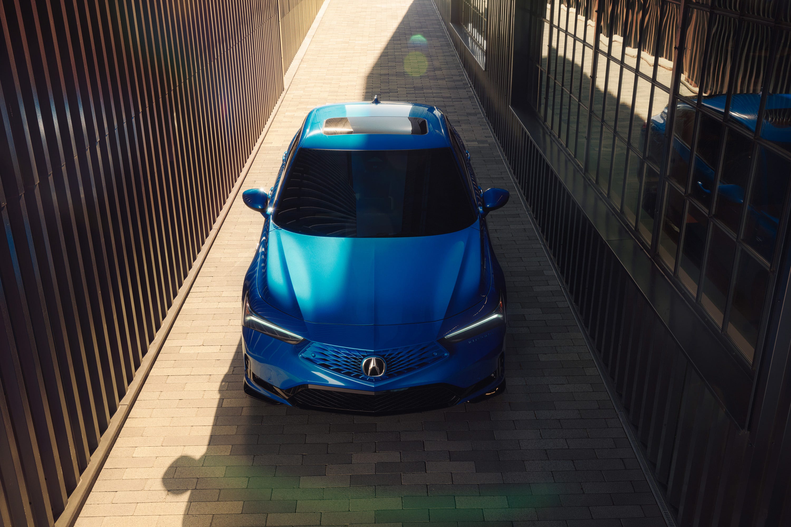 Those who opt for the Apex Blue paint can choose to have a color-matched grille.