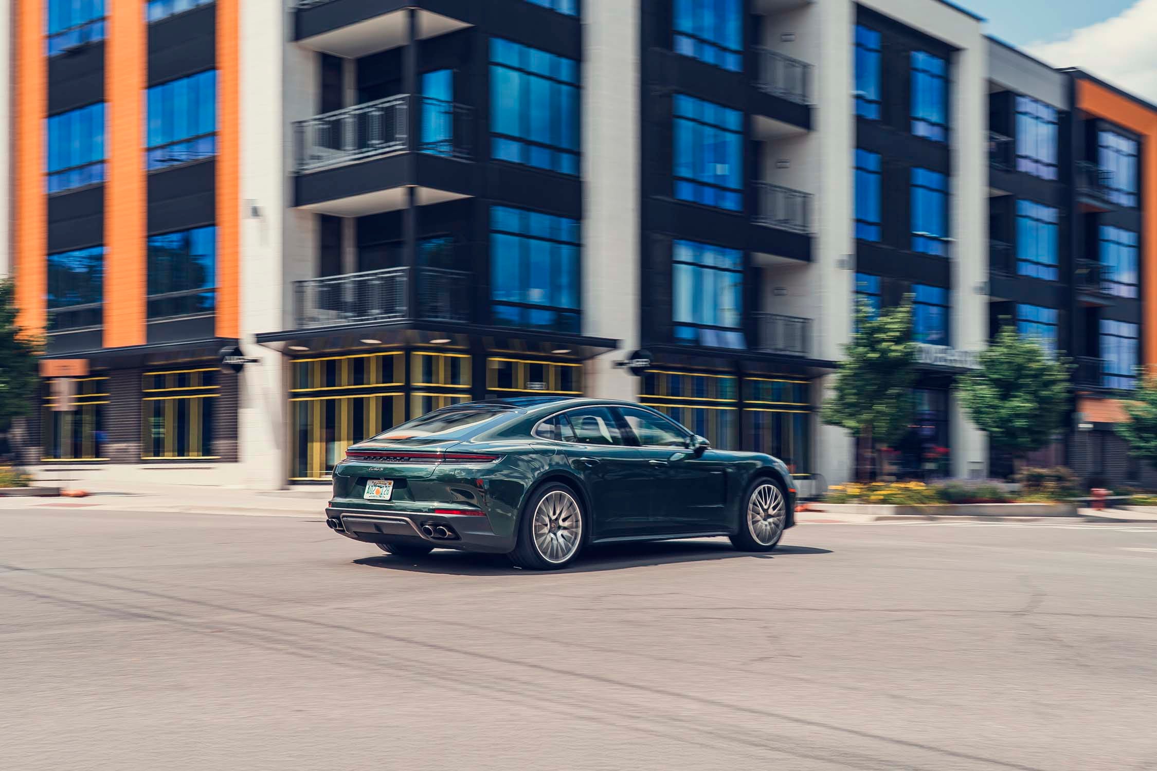 Panamera Turbo / Turbo S