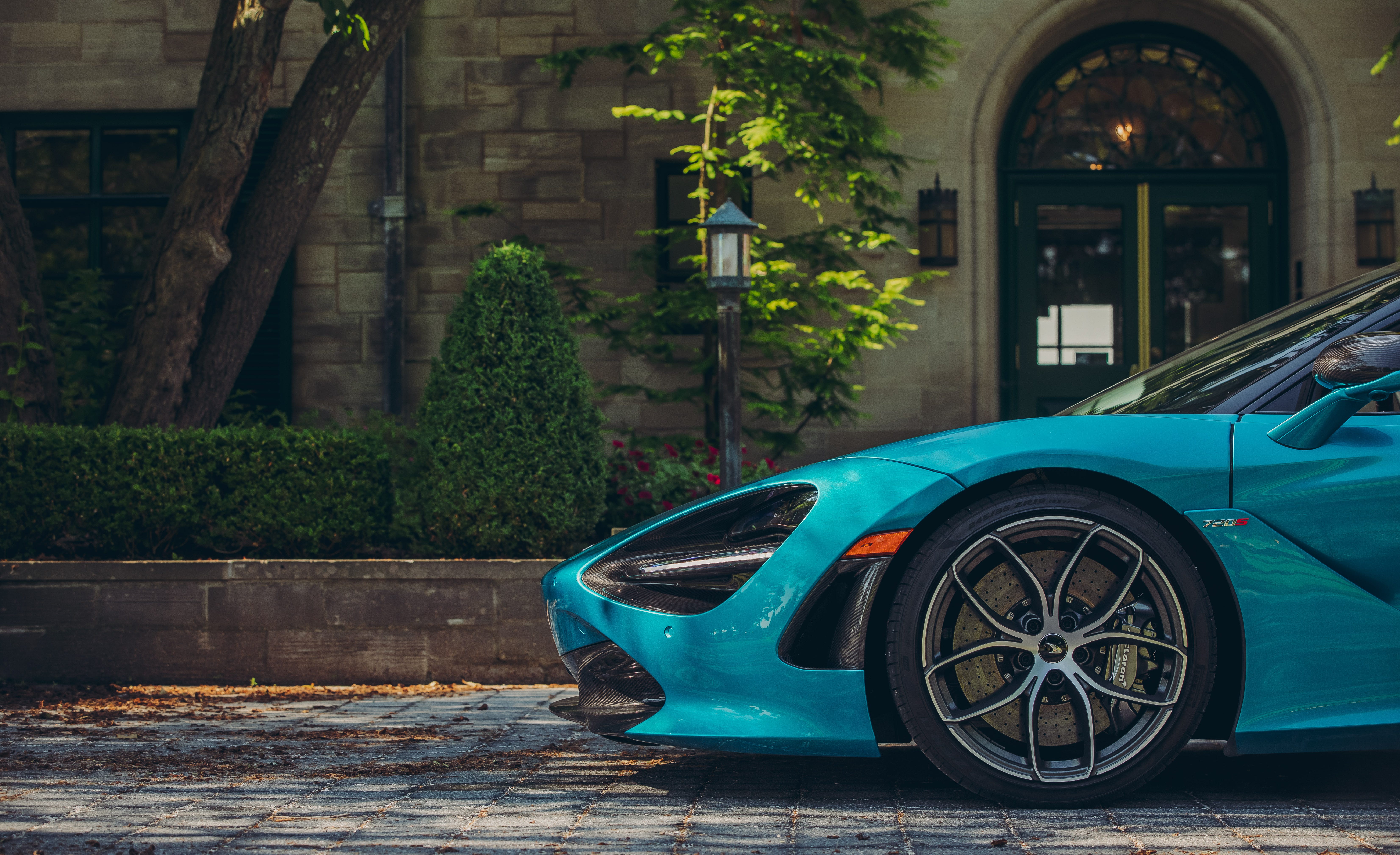 720S