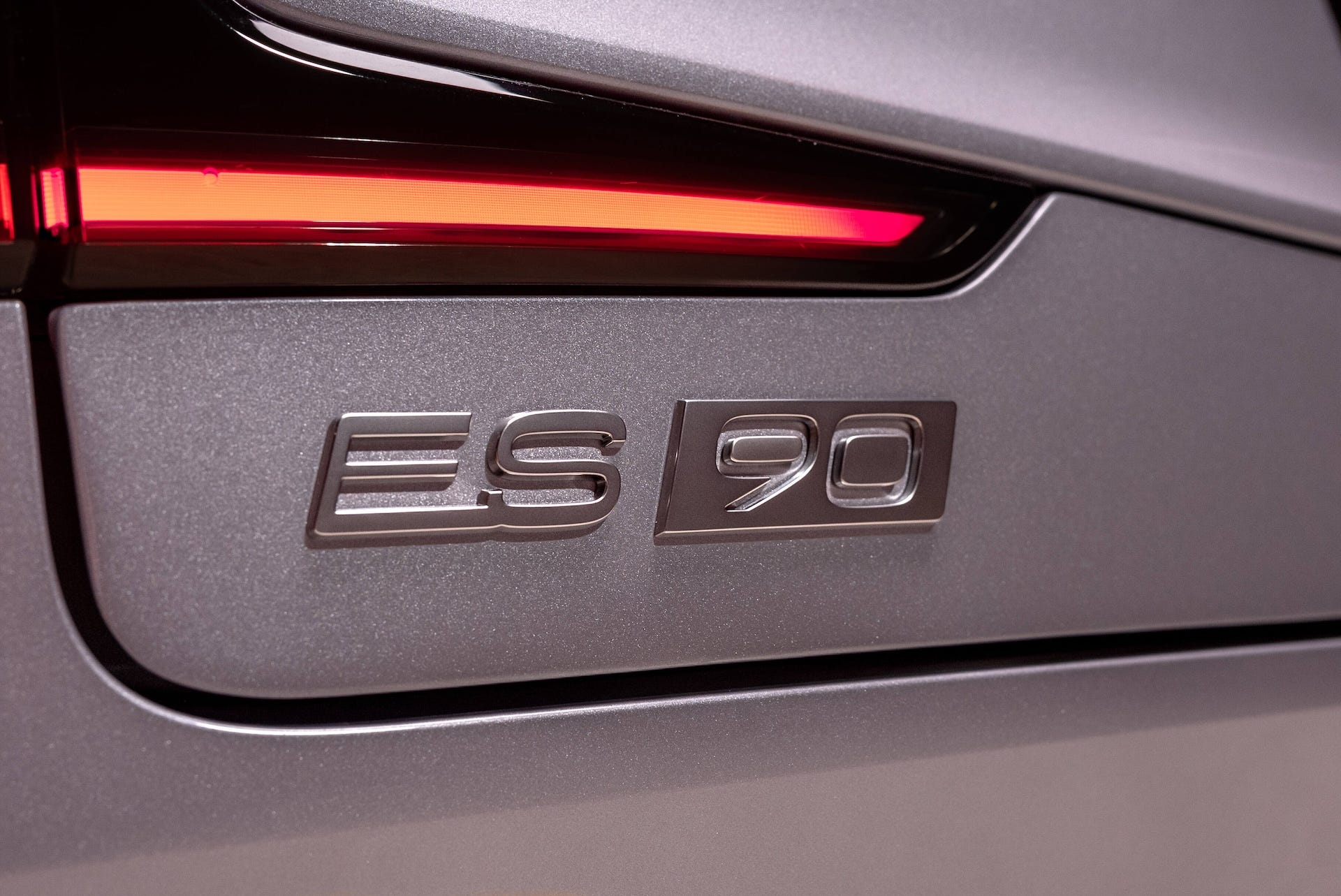 ES90