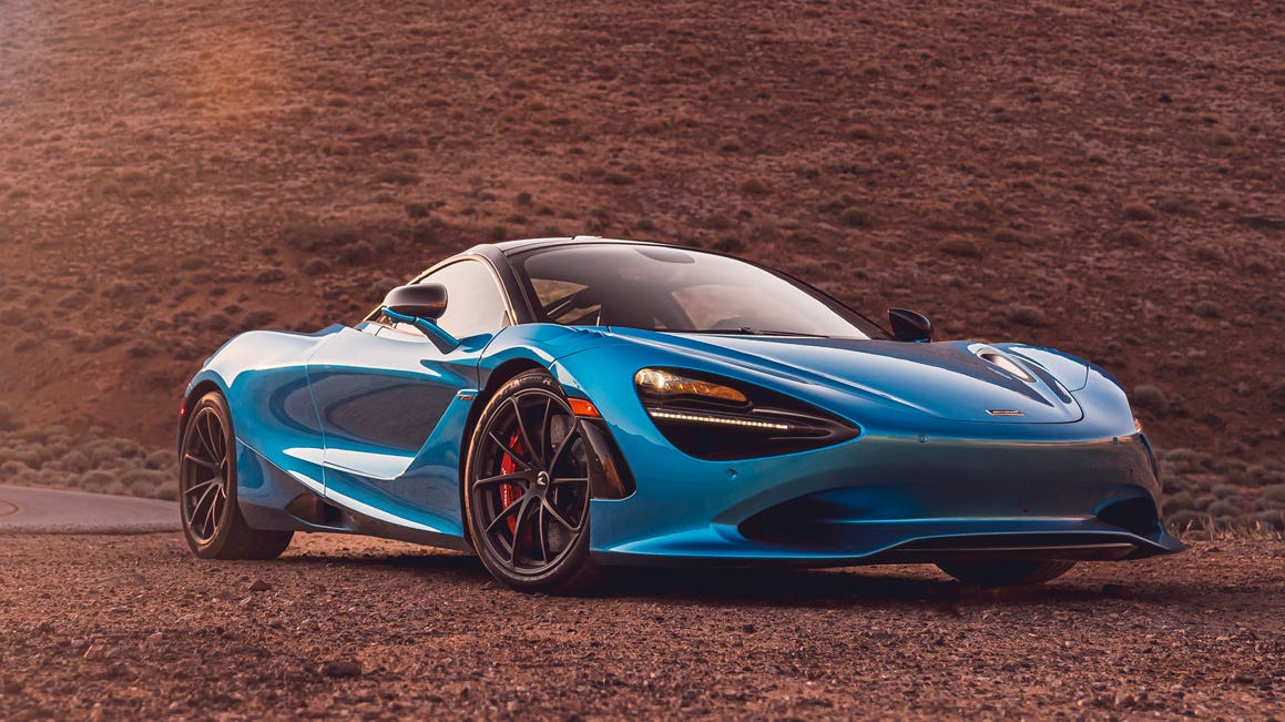 McLaren 750S coupe