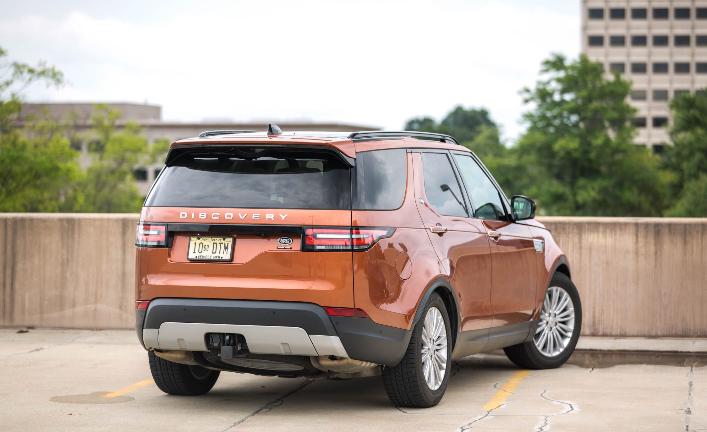 2026 Land Rover Discovery Test: Eager Beaver